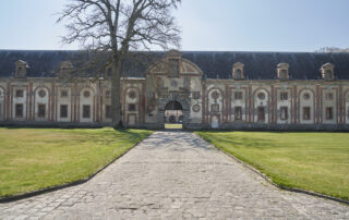 porte de l'enceinte du château